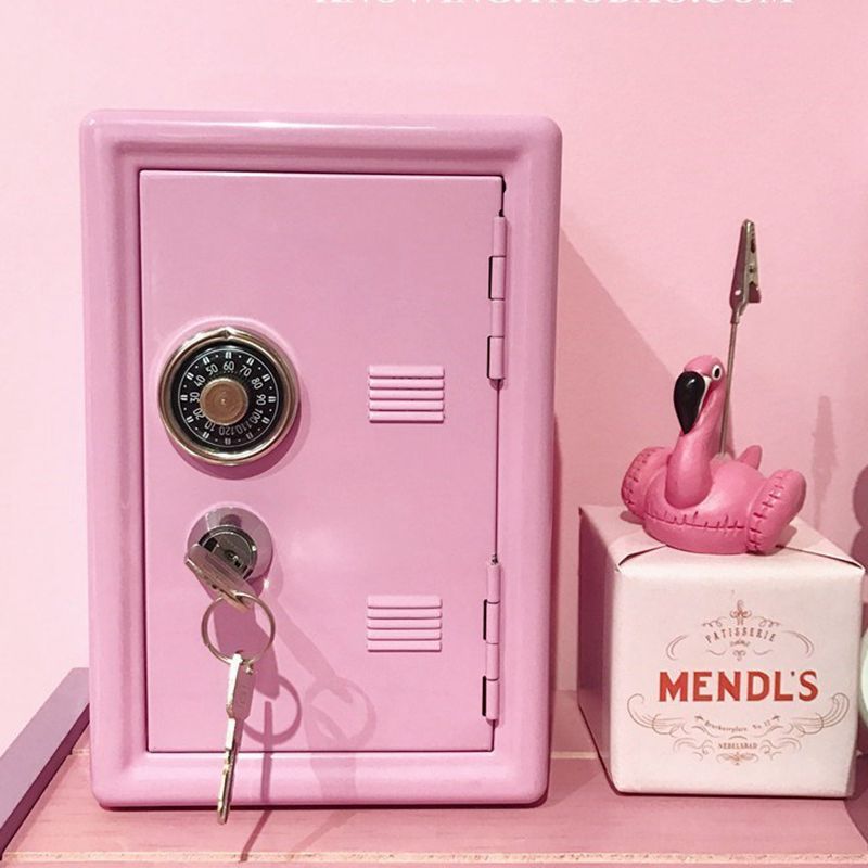 Kleine pinke Safe