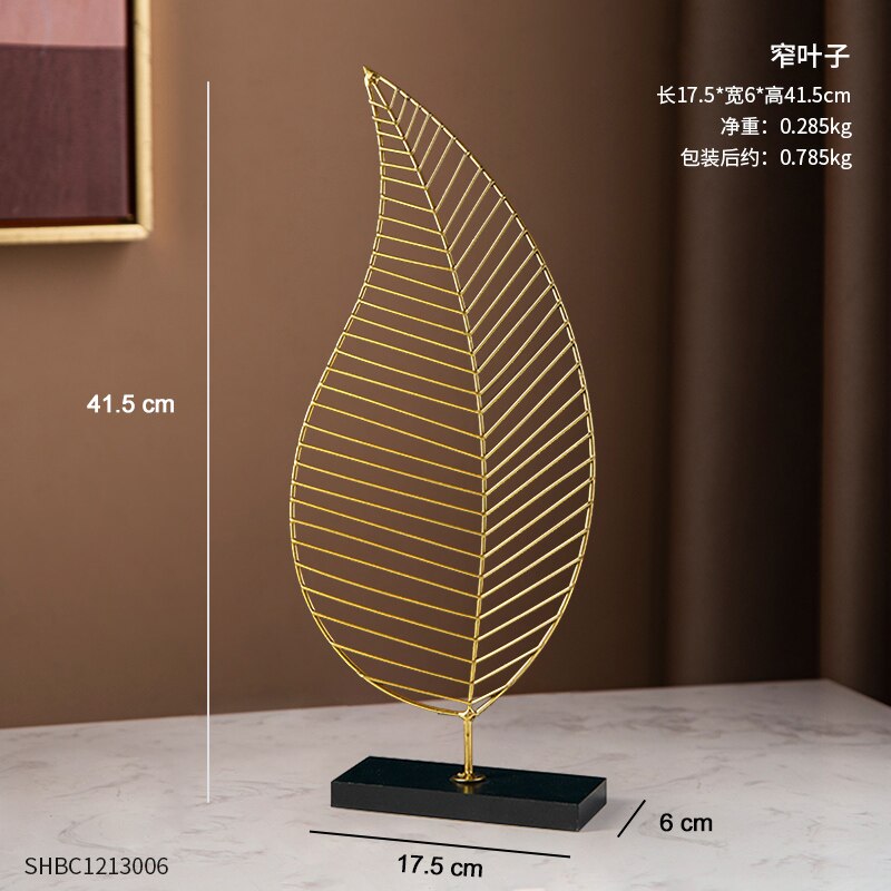 Goldene dekorative Tierstatue