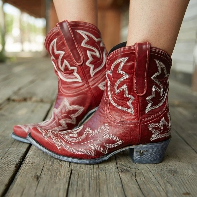 Bestickte Cowboystiefel aus Leder
