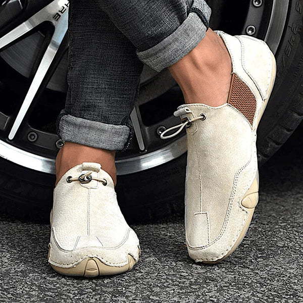 Schlupfschuhe aus Leder