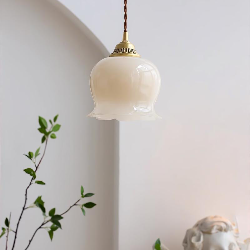 Sandsberg | Elegante Pendelleuchte im Blumenstil