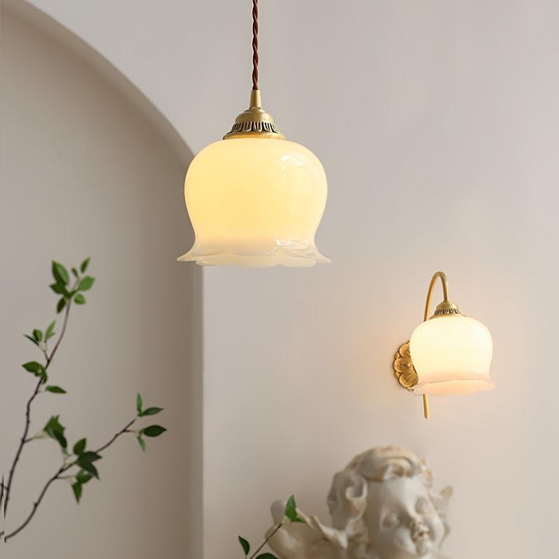 Sandsberg | Elegante Pendelleuchte im Blumenstil