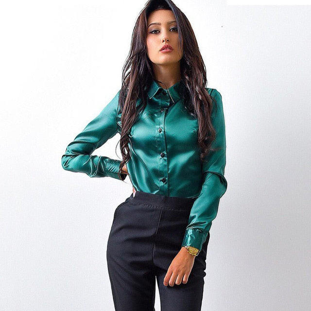 Schlichtes Shirt mit elegantem Kragen