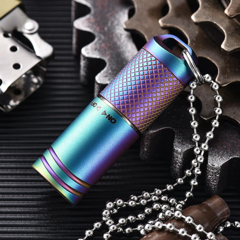 Sandsberg | Outdoor Titanlegierung Schlüsselanhänger Taschenlampe