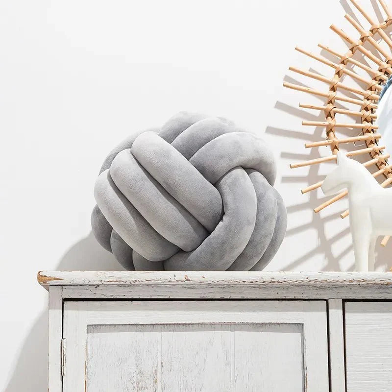 Dekorativer Knoten-Suede-Effekt-Ballweiche Kissen