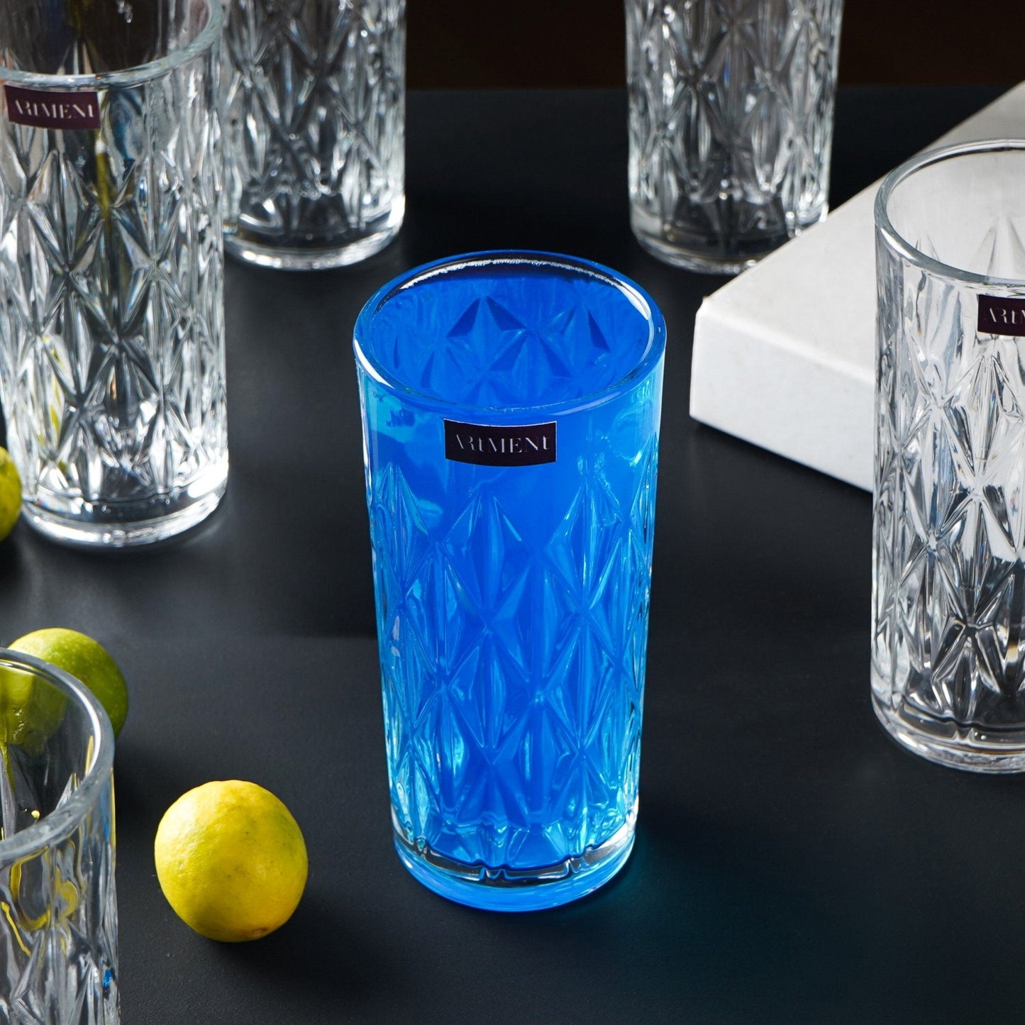 Erhöhtes geätztes Highball-Glas
