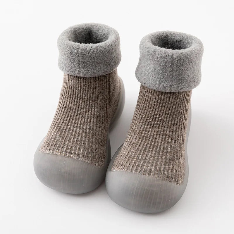 Sandsberg | Rutschfeste Kleinkind-Socken mit Gummisohle – Buy 1, Get 1 Free Aktion