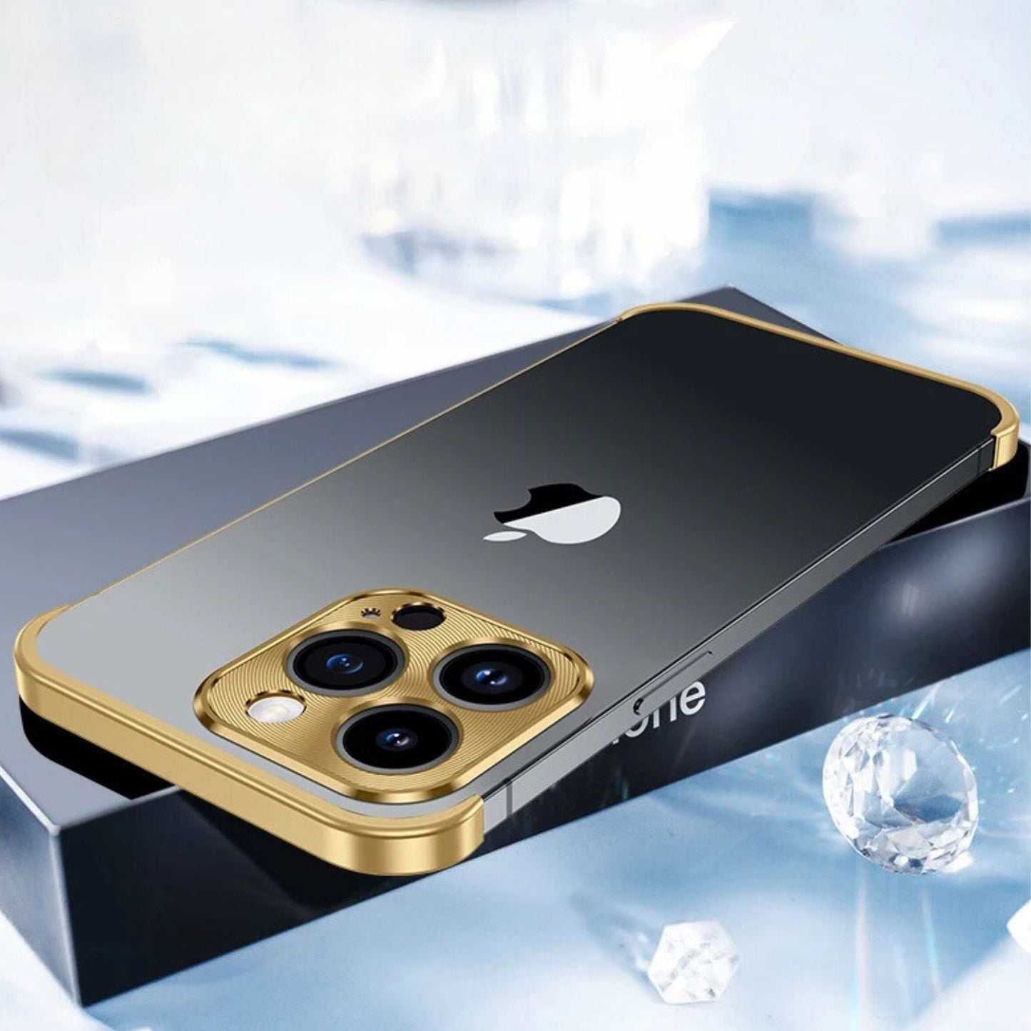 Unsichtbare metallene iPhone-Hülle