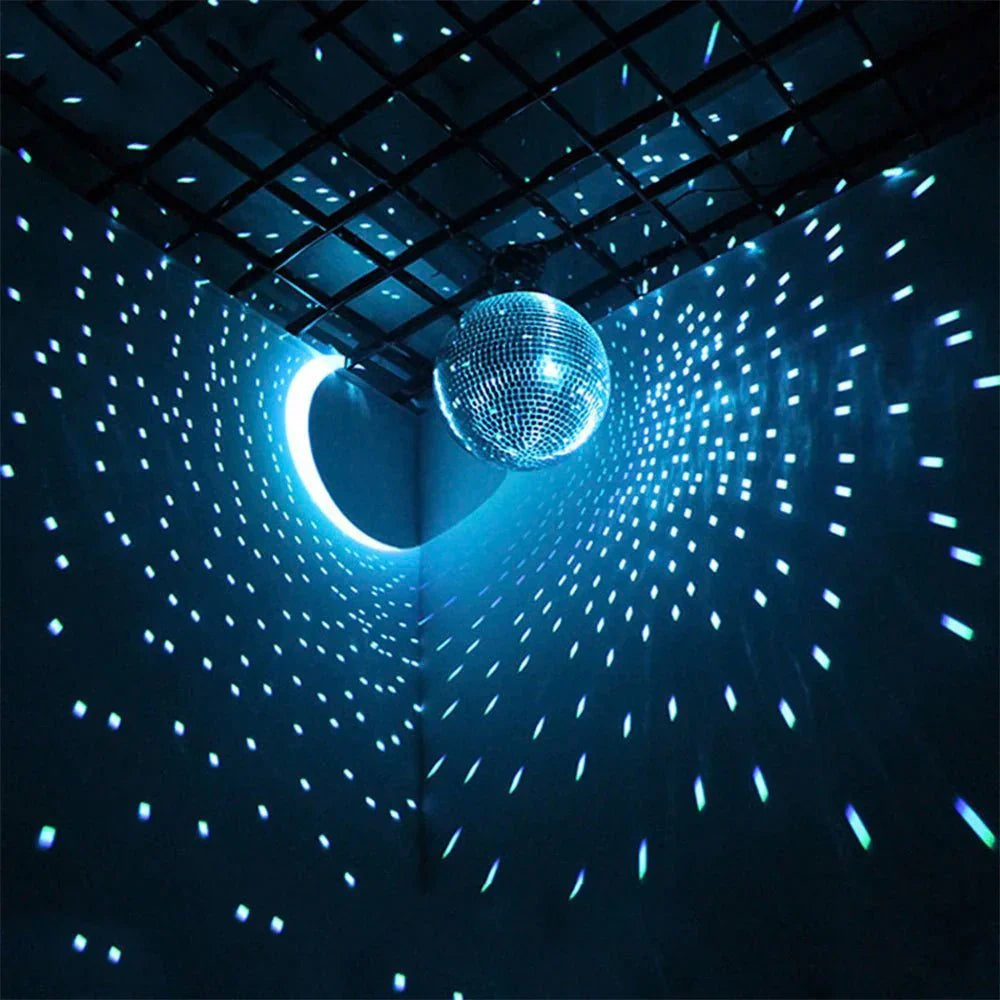 Große schimmernde Disco-Party-Kugel