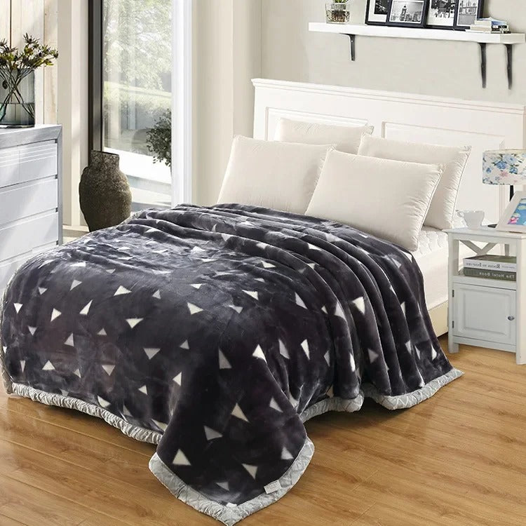 LuxuryWarmth – King Size Bettdecke für Winterkomfort