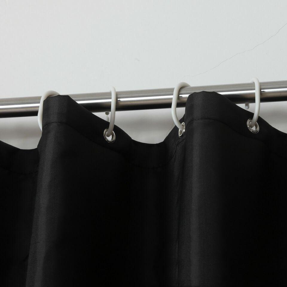 schwarzer Polyester-Duschvorhang mit verschiedenen Größenoptionen
