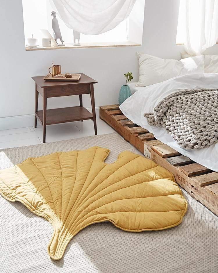 Sandsberg Kuscheldecke im Blatt-Design | Weich & Vielseitig | Perfekt für Zuhause