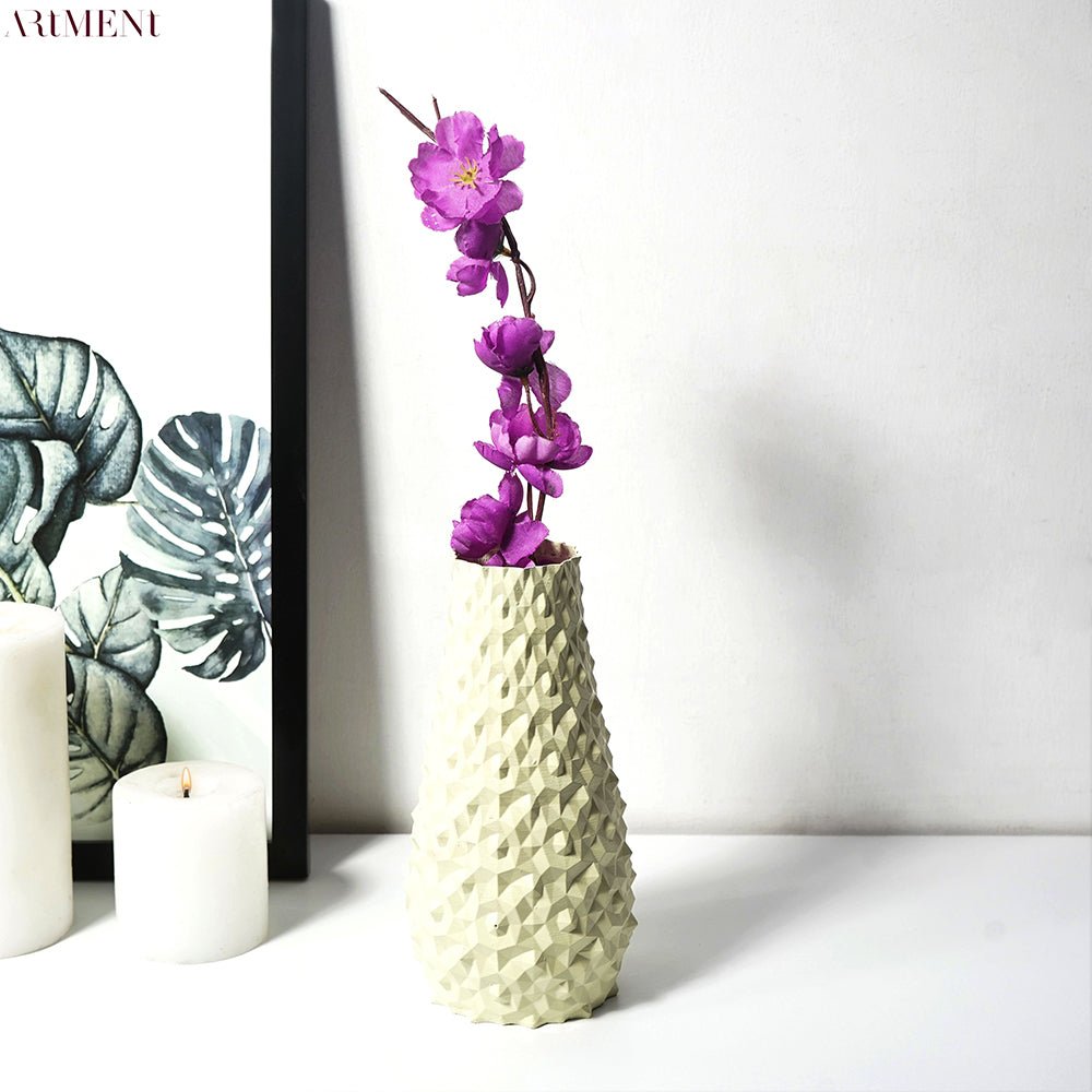 Surreal 3D Tannenzapfen Vase