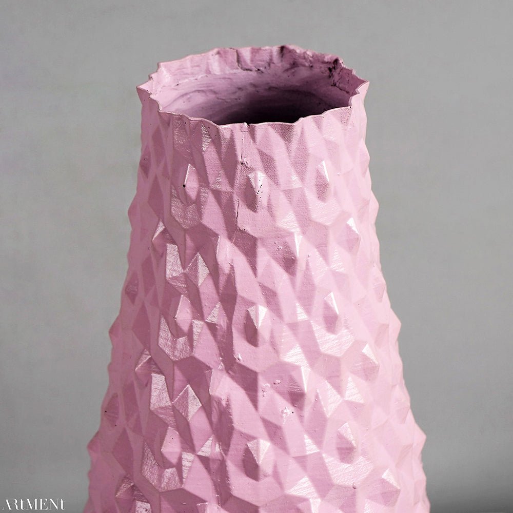 Surreal 3D Tannenzapfen Vase