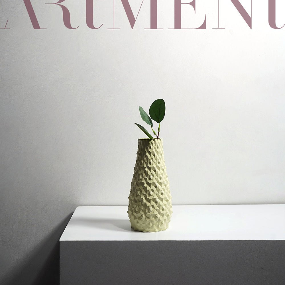 Surreal 3D Tannenzapfen Vase