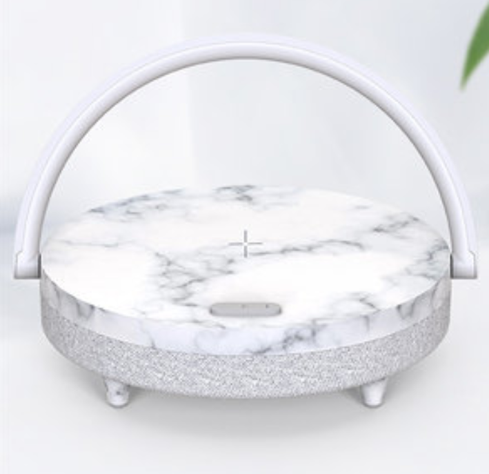 Sandsberg | Multifunktionale Nachttischlampe, mit kabellosem Ladegerät für das Telefon, Telefonhalter, Bluetooth-Lautsprecher und einstellbarer Lichthelligkeit, für Zuhause & Büro (US-Stecker)