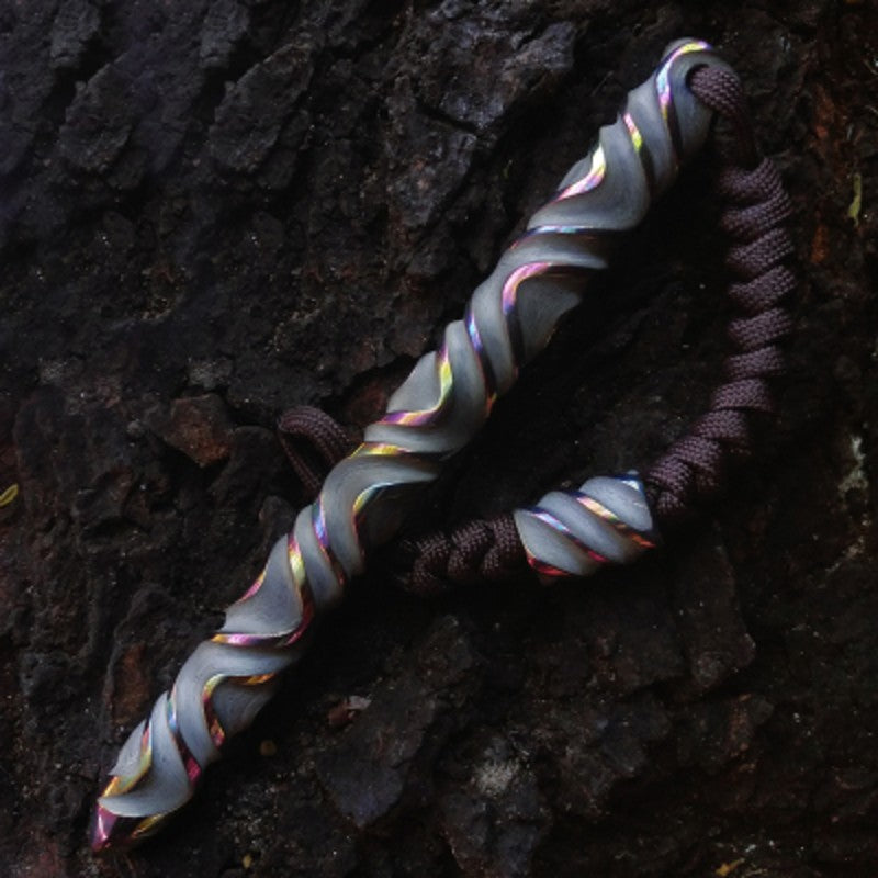 Sandsberg | Handgemachtes modisches Titan EDC-Werkzeug mit 3D-Struktur, für Anhänger, Geschenk & Ornament