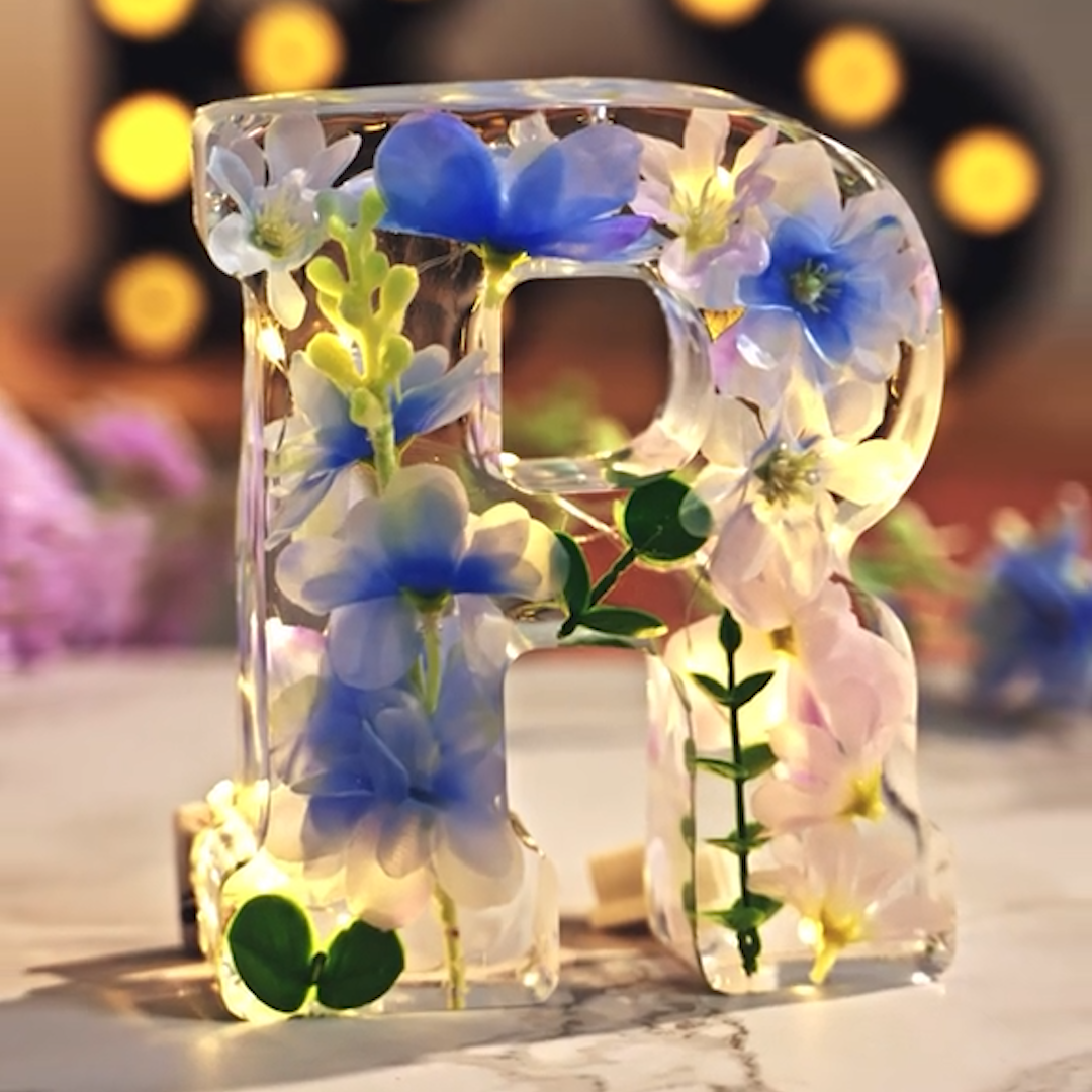 Getrocknete Blumen Buchstaben Nachtlicht