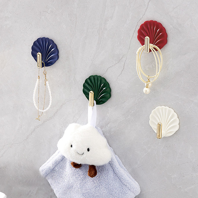 Sandsberg | Luxurious shell-shaped hooks