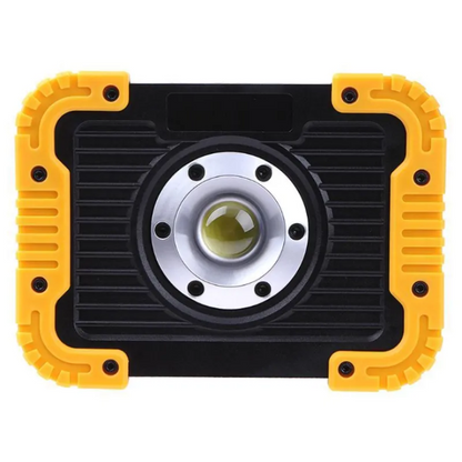 Sandsberg | Wiederaufladbare LED Baustellenstrahler – Tragbare Arbeitsleuchte mit USB und Robuster Hülle