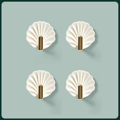 Sandsberg | Luxurious shell-shaped hooks