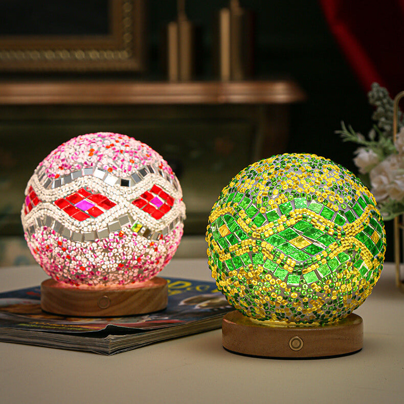 Sandsberg | BohoGlow – Moderne Boho Tischlampe mit USB-Ladefunktion