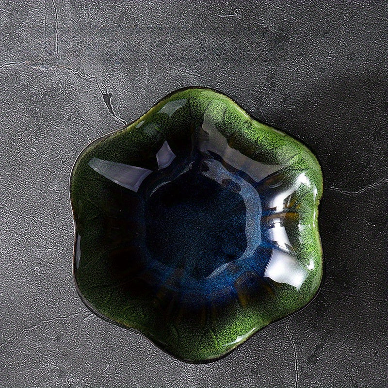 LotusTray - Eleganter Schmuckhalter in Blumenform