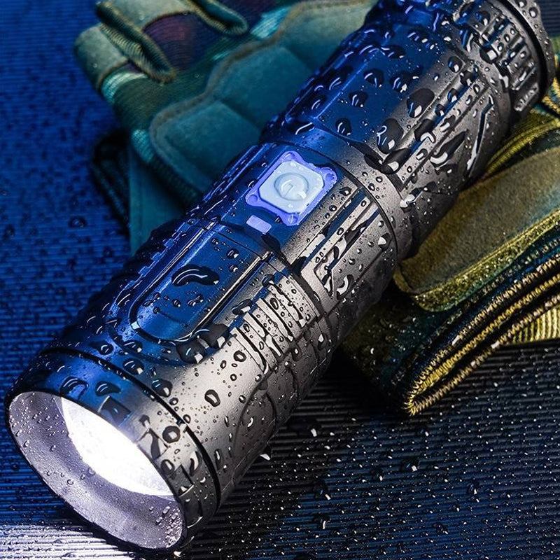 Starke Taschenlampe mit Zoom