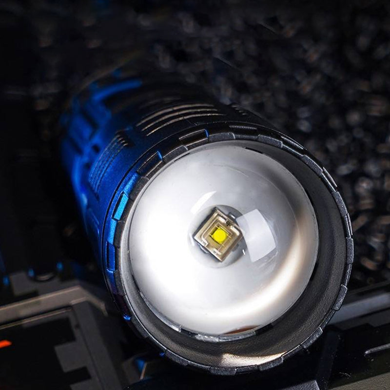 Starke Taschenlampe mit Zoom