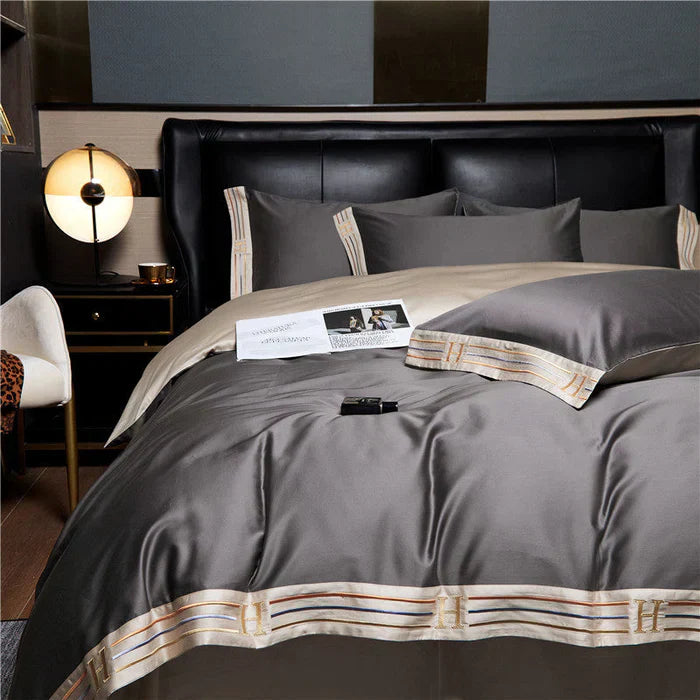 Sandsberg | Satin Katoen Geborduurde Bedding Set - Luxora