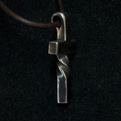 Handgemacht - Kreuz-Halskette