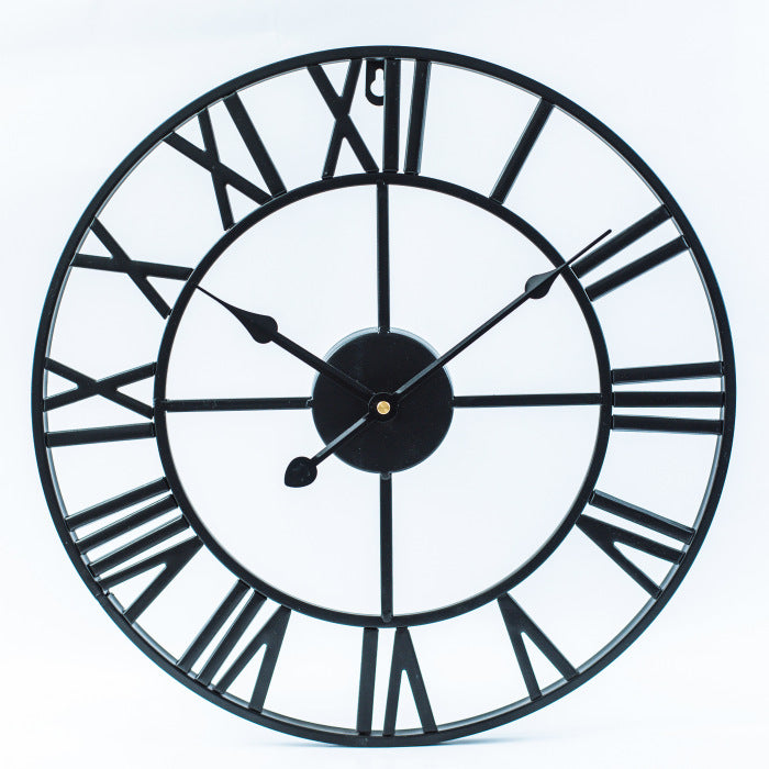 Große Retro-Wanduhr aus Eisen im Vintage-Stil