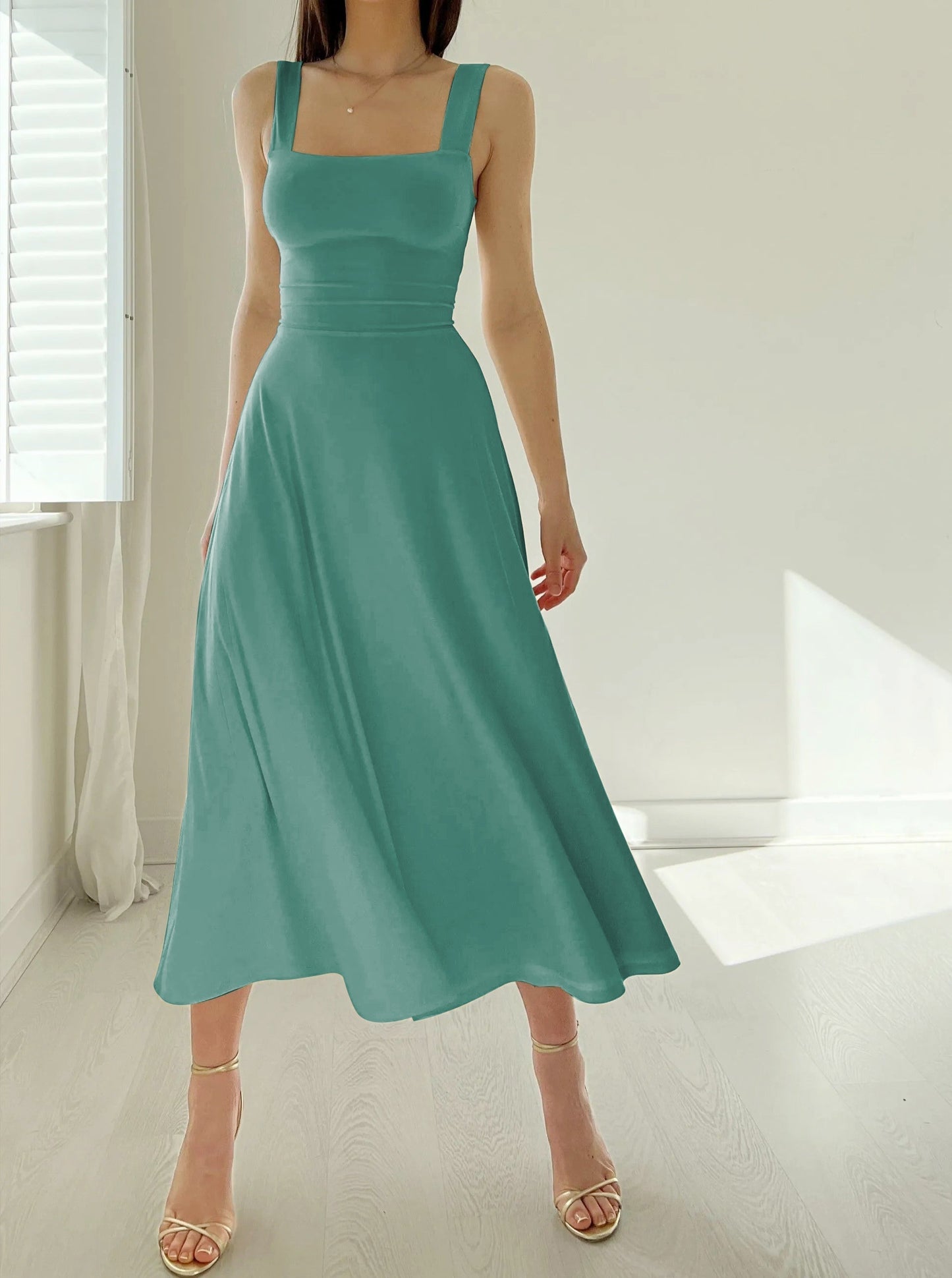 Neue Midi-Kleid mit dicken Trägern für Frauen