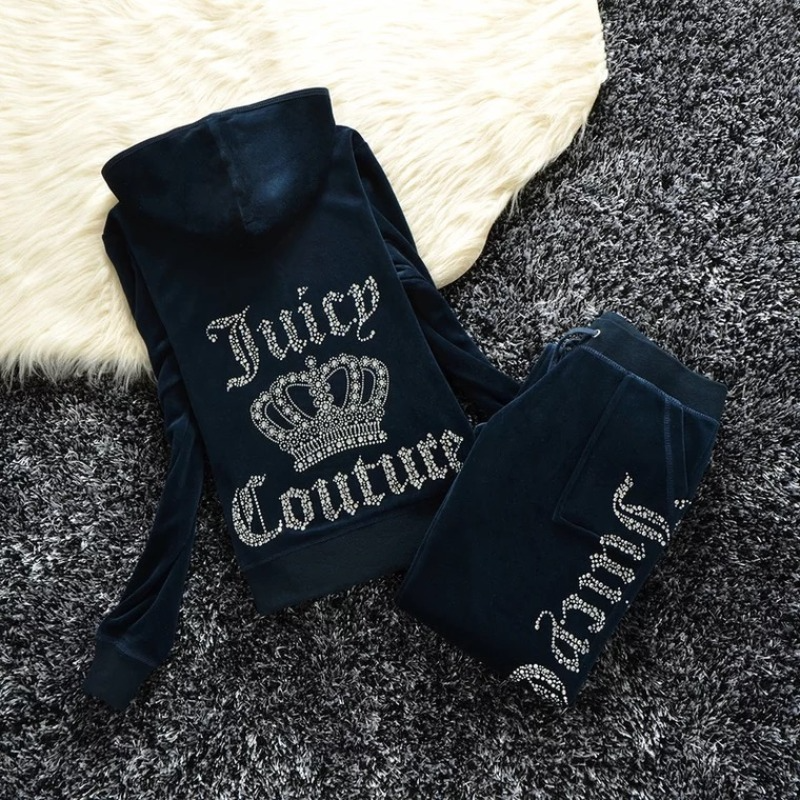 Saftiges Sweatshirt und Hosen mit Diamanten