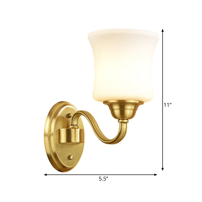 Zylinder Schirm Schlafzimmer Wandmontage Licht Traditioneller Stil Milchglas 1/2-Licht Messing-Finish Wandlampe