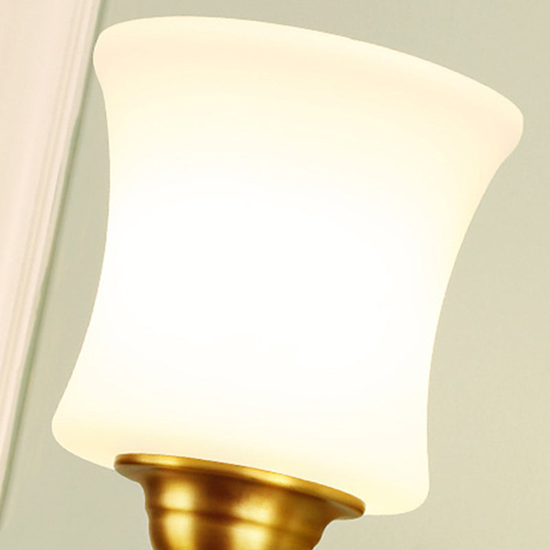 Zylinder Schirm Schlafzimmer Wandmontage Licht Traditioneller Stil Milchglas 1/2-Licht Messing-Finish Wandlampe