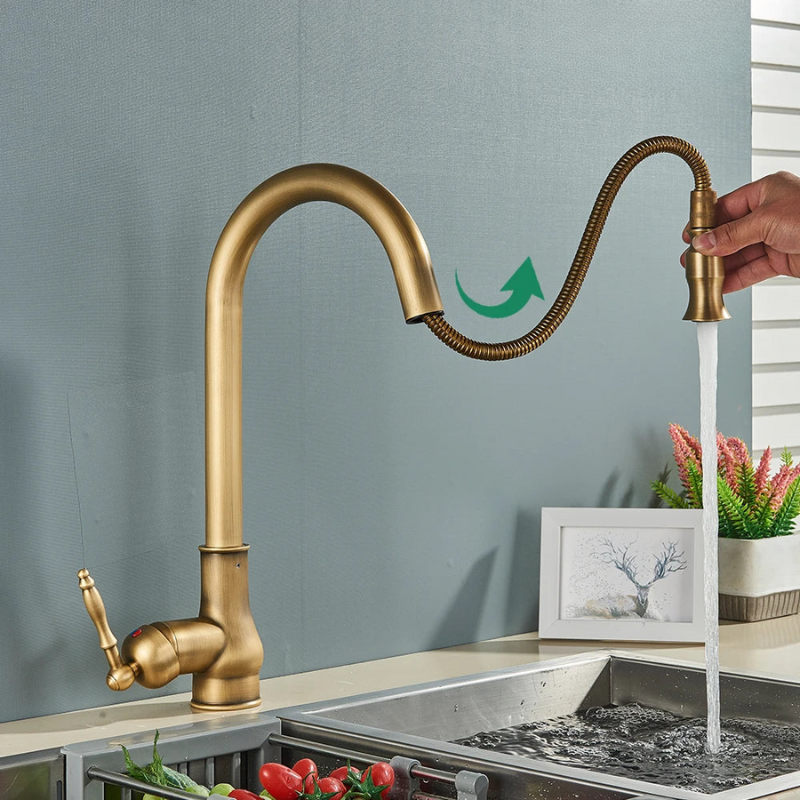 Antiker Wasserhahn aus Messing – Vintage Design für die Küche