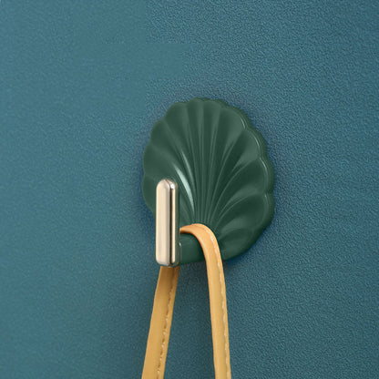 Sandsberg | Luxurious shell-shaped hooks