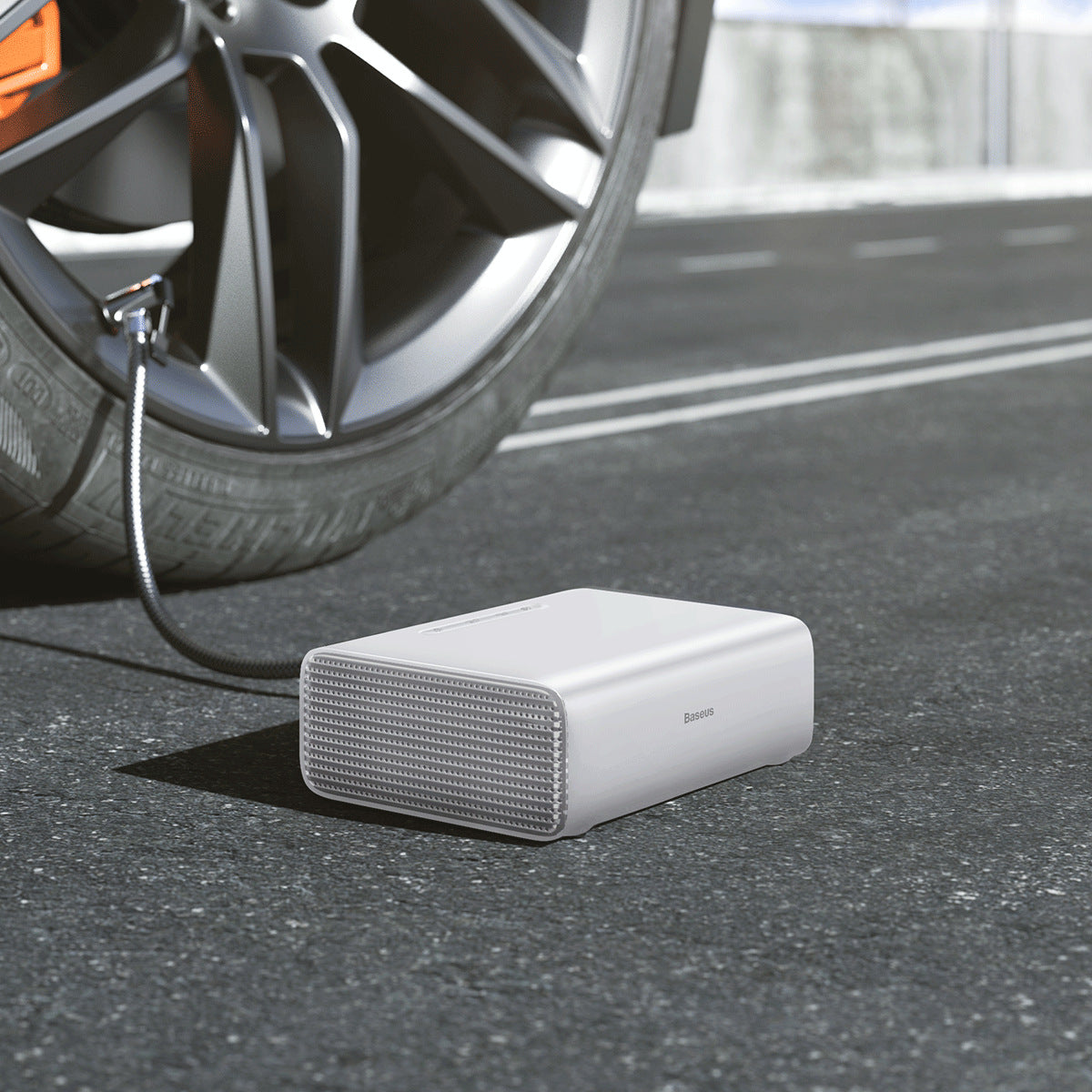 Sandsberg | Tragbarer automatischer intelligenter elektrischer Reifeninflator mit Reifendruckmessgerät & LED-Notlicht, für SUVs & Autos