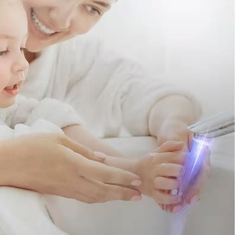 RGB Intelligenter temperaturgesteuerter LED-Wasserhahn