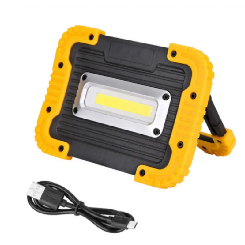 Sandsberg | Wiederaufladbare LED Baustellenstrahler – Tragbare Arbeitsleuchte mit USB und Robuster Hülle