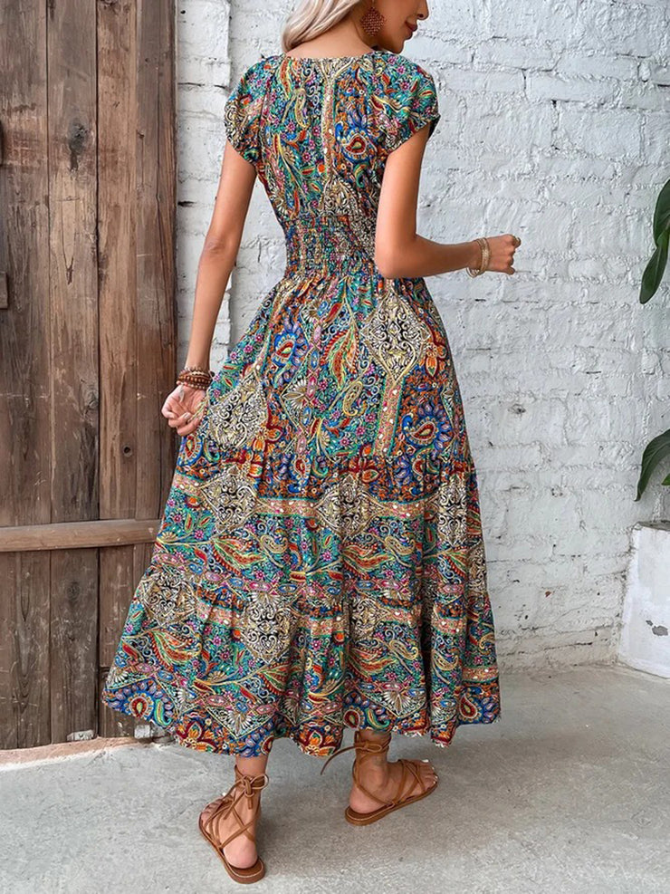 Sommerliches Maxikleid mit V-Ausschnitt