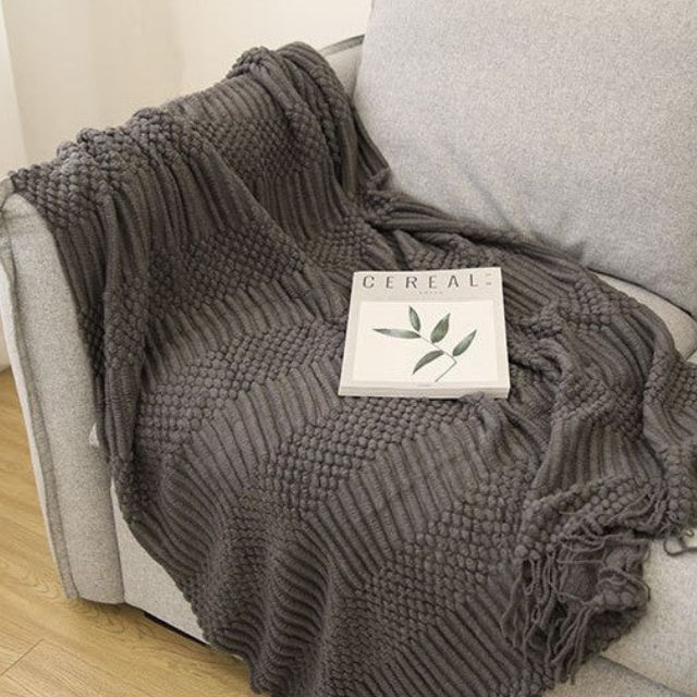 Luxuriöse Nordische Wurfdecke mit Quasten