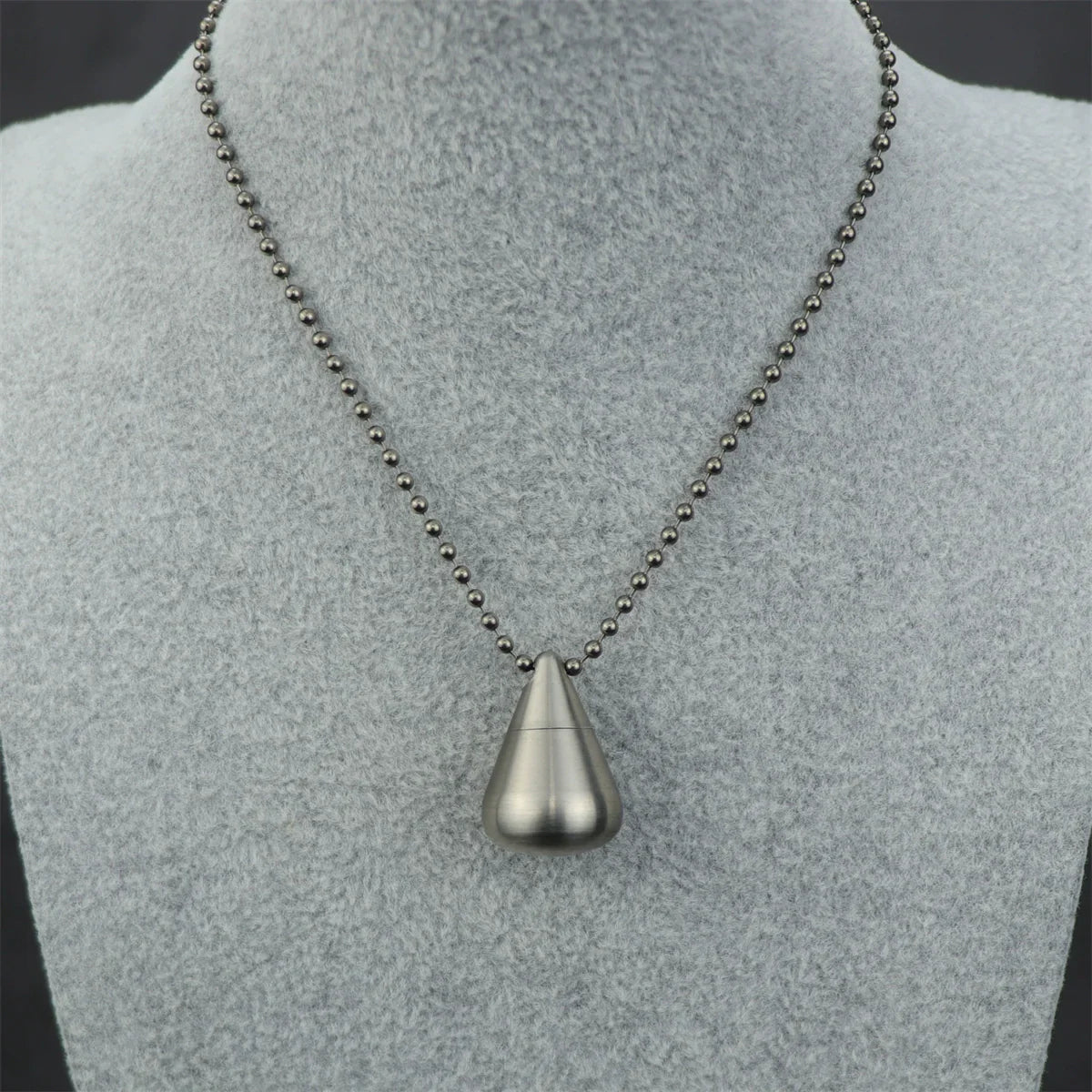 Sandsberg | Titan Tropfen Mini Pillendose - Wasserdichtes Reiseetui