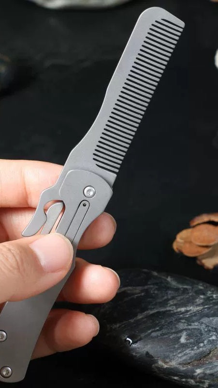 Sandsberg | Pure Titanium Faltkamm - Antistatischer Reise-Massagkamm