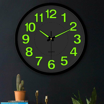 Sandsberg | Hinterleuchtete Wanduhr