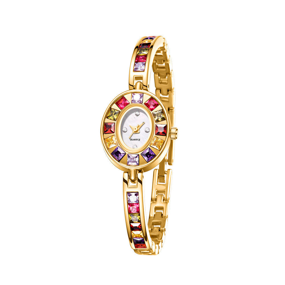 Luxuriöse Uhr mit kleinem Zifferblatt