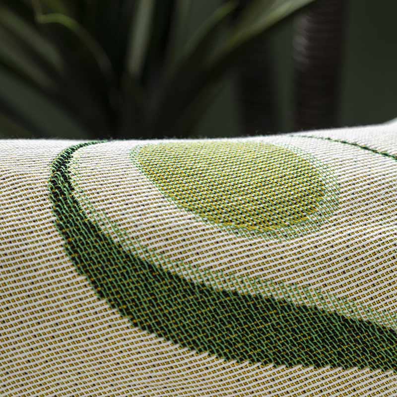 Decke mit Avocado-Print und Quaste
