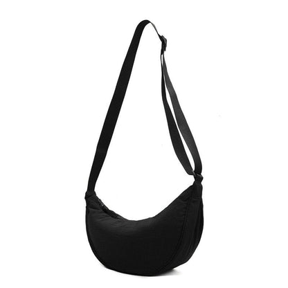 – Organisieren und stilvoll tragen mit dieser Half Moon Crossbody Tasche