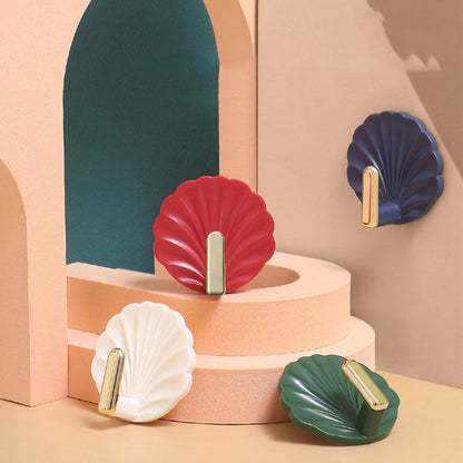Sandsberg | Luxurious shell-shaped hooks